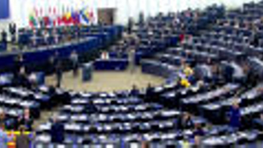 El Parlament Europeu reclama diàleg dins de la llei