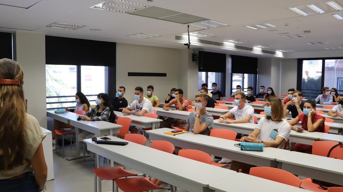 Un informe sitúa al CEU en la primera posición de las universidades de la Comunidad.