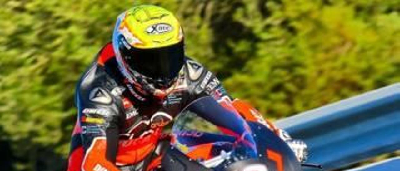 Xavi Forés se sitúa entre los mejores en su debut en los test de Superbike