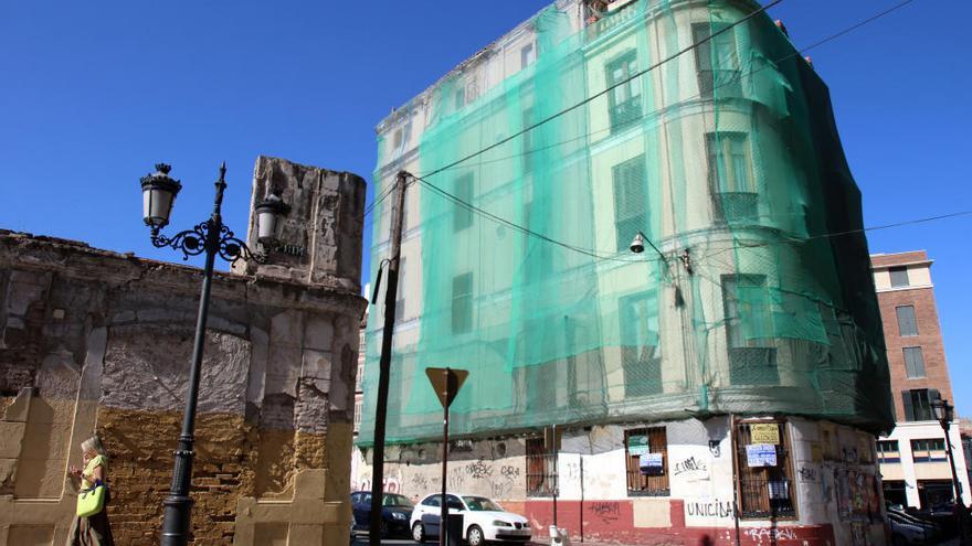 Antigua pensión La Mundial, situada en la calle Hoyos de Espartero.