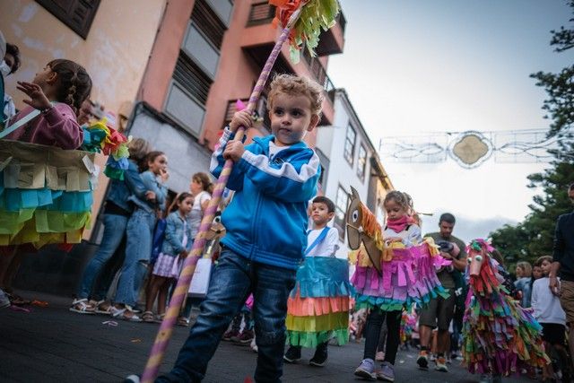 Desfile de la pandorga y los caballitos de fuego, en La Laguna