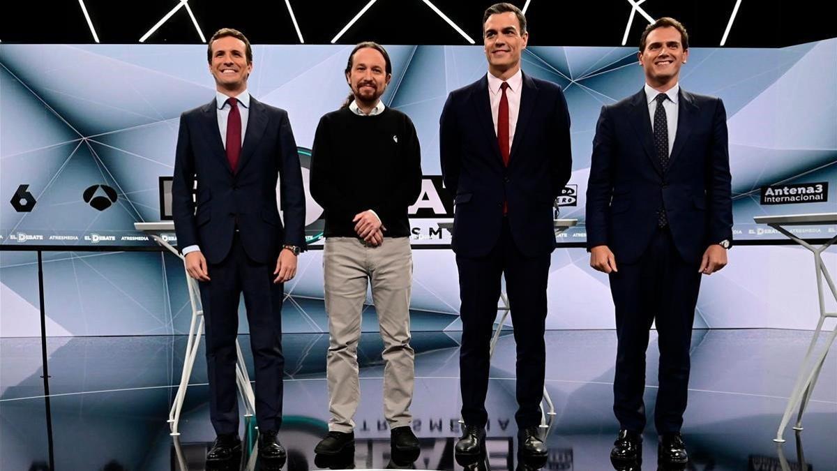 Los cuatro candidatos preparados para afrontar el debate de Atresmedia.