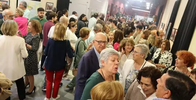 Una exposición de los 50 años del colegio Ntra. Sra. del Carmen de Lo Pagán