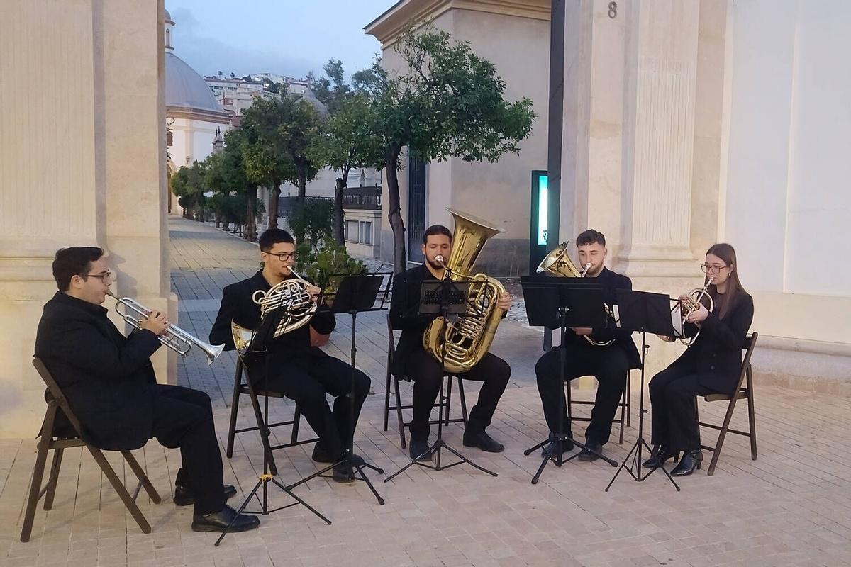 Exposición fotográfica 'Detalles de Pasión', en el Cementerio de San Miguel
