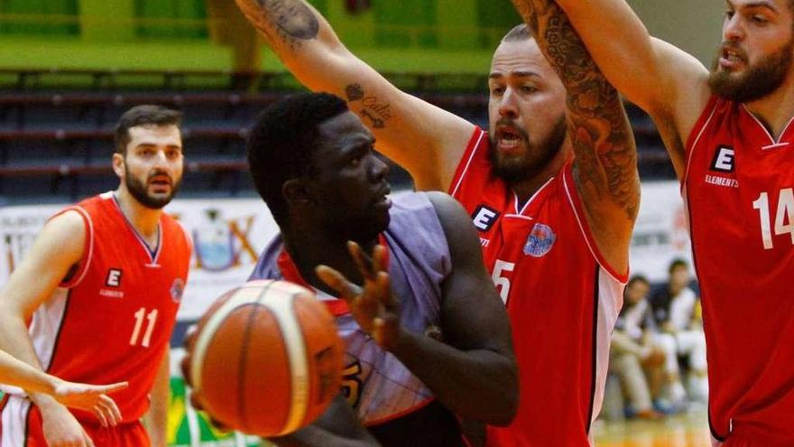 Senghor, en el partido de ida ante Chantada.