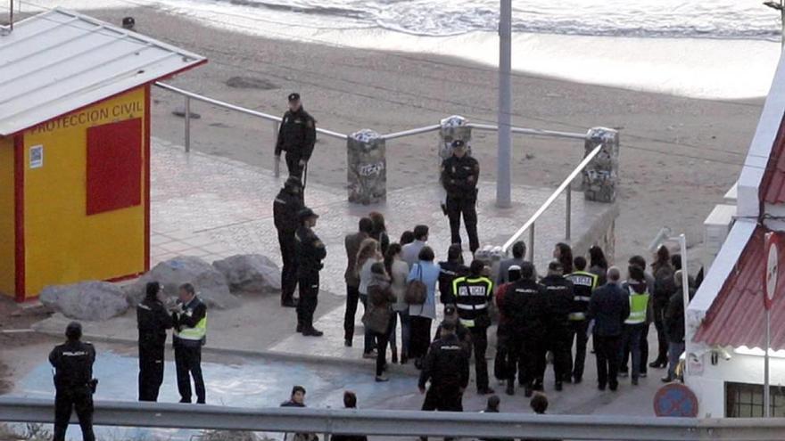 Los cinco policías nacionales del caso  Cala Cortina aceptan cuatro años de cárcel