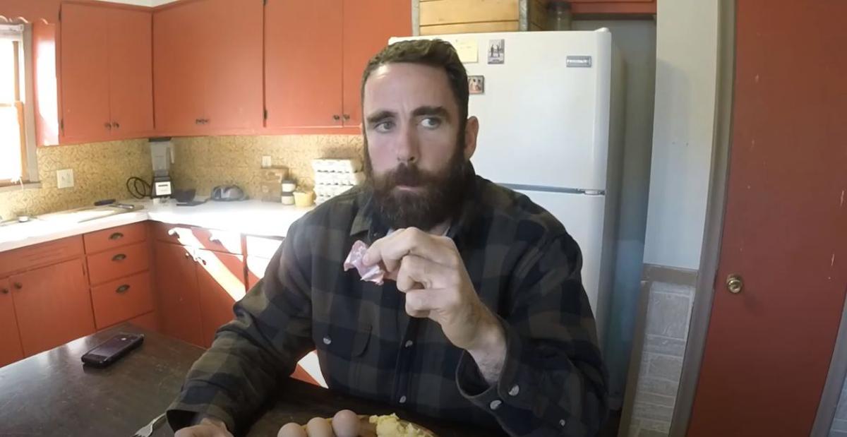 Weston Rowe, el hombre que lleva tres años siguiendo una dieta de carne