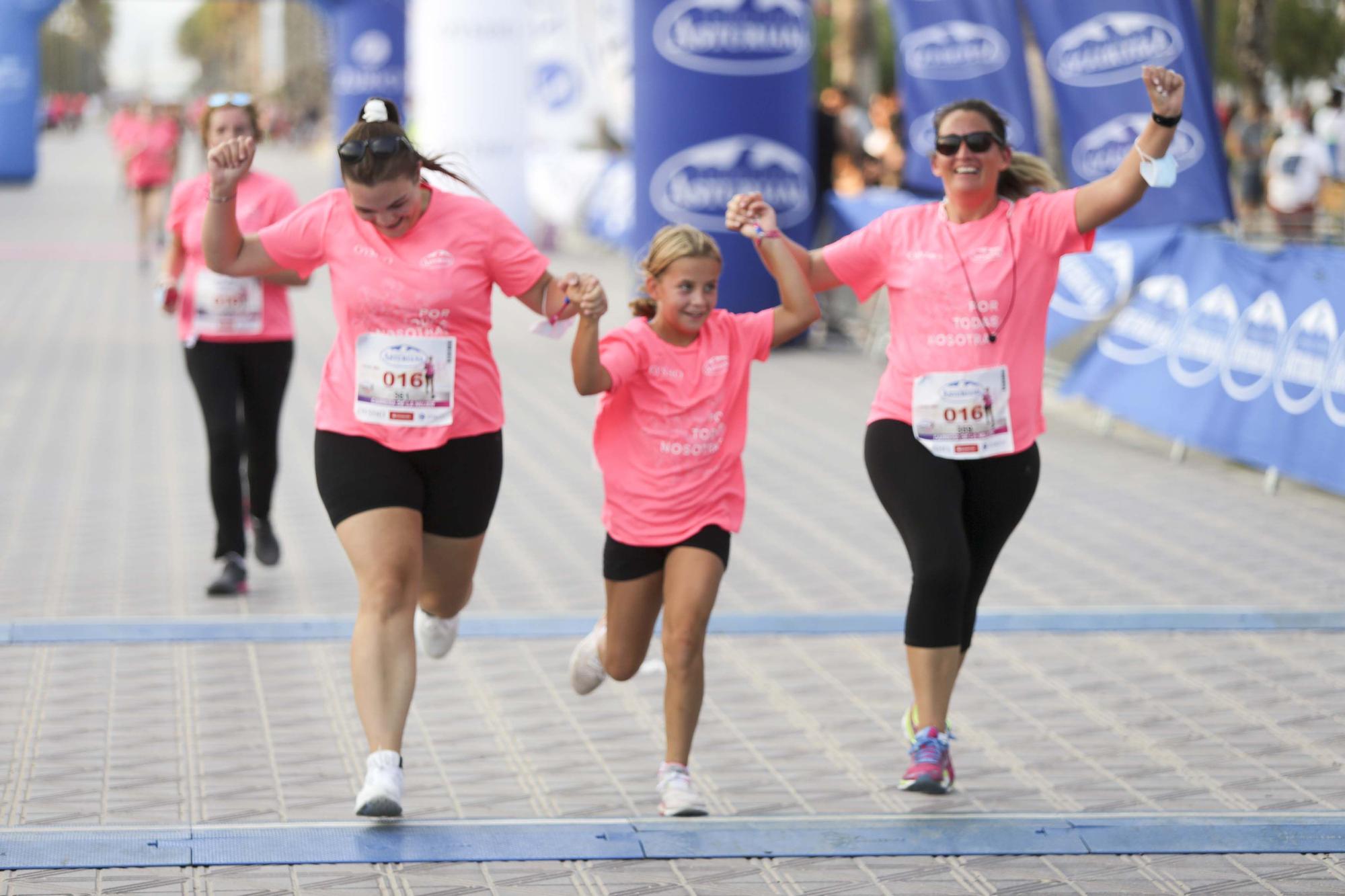 Las mejores imágenes de la carrera de la Mujer en València