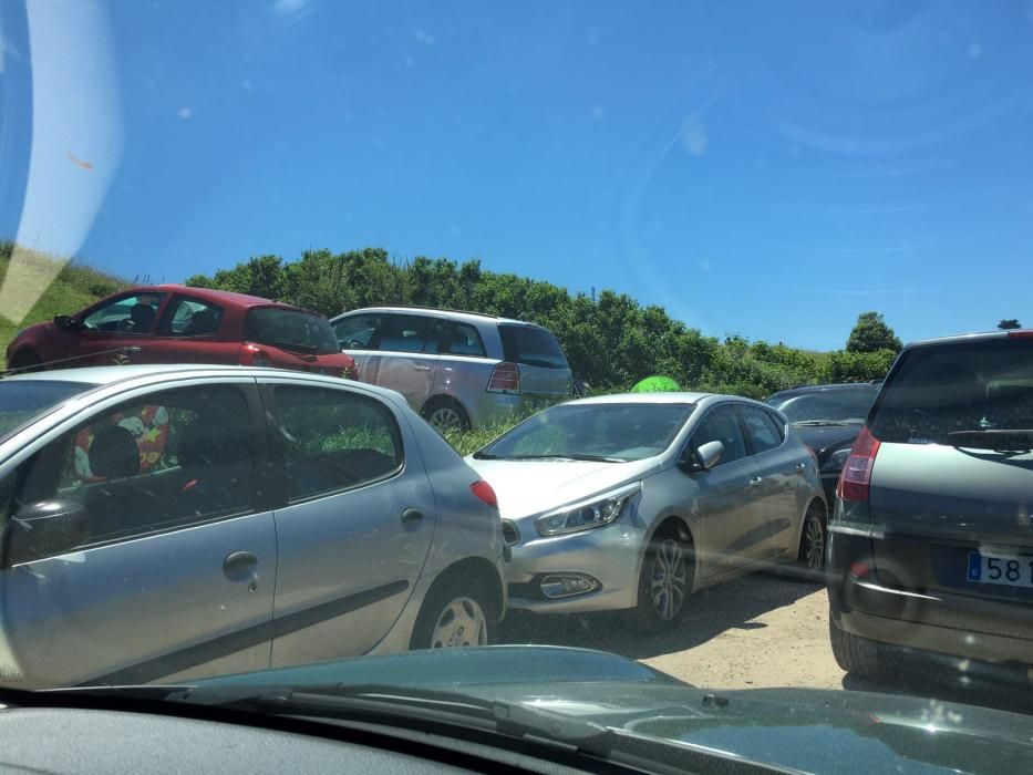 Jornada multitudinaria en las playas asturianas