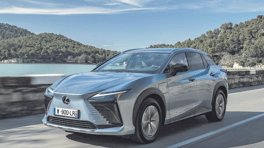 Lexus RZ 450e: Vanguardismo «Zero Emission»