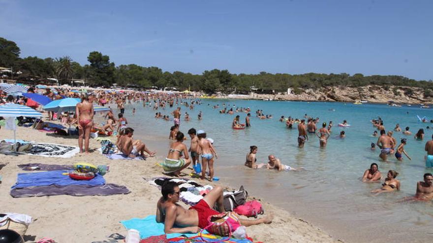 Prou: &quot;Estamos hartos del turismo egoísta que ignora el futuro de Ibiza&quot;