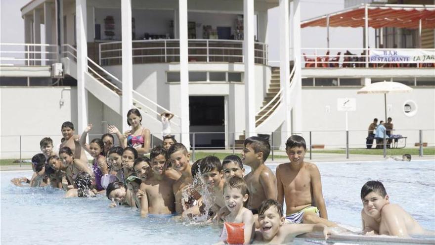 El comedor del El Gurugú abre sus puertas para cincuenta niños de Badajoz