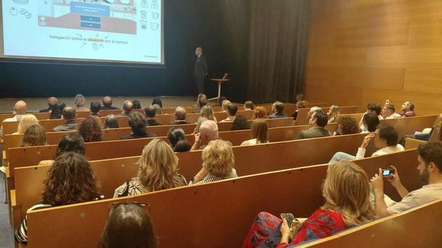 Presentación de la investigación para la detección temprana de trastornos alimentarios por parte de la Fundación APE.