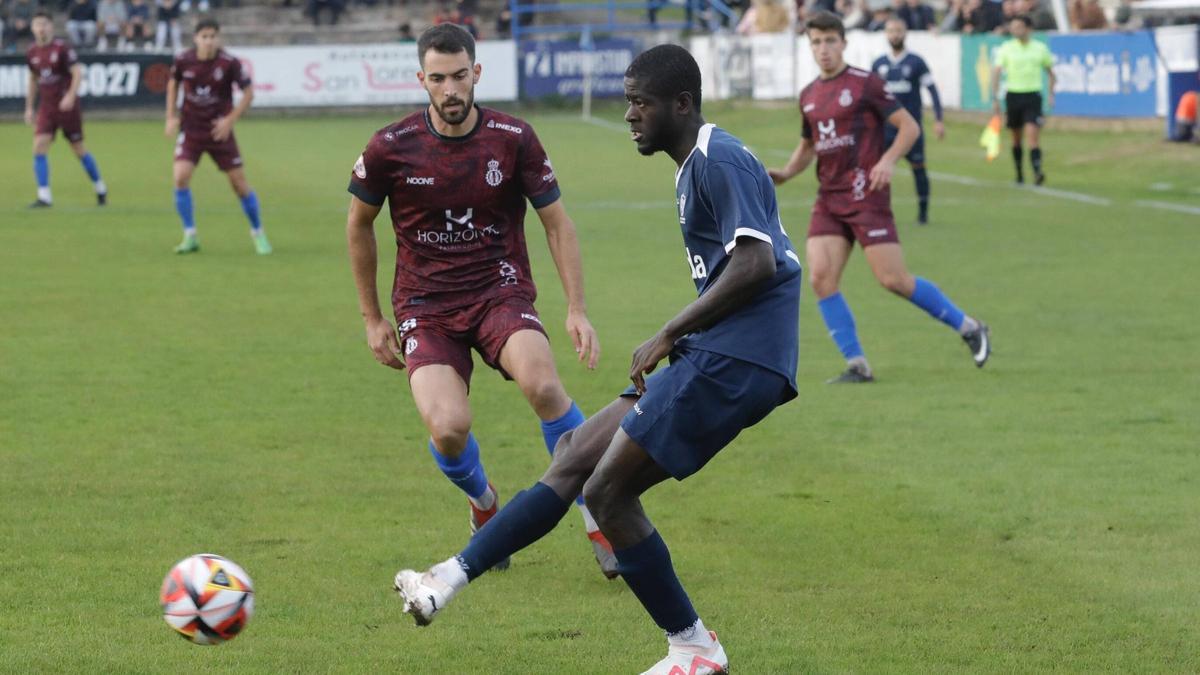 EN IMÁGENES: Así ha sido el derbi comarcal entre Marino y Avilés (0-0)