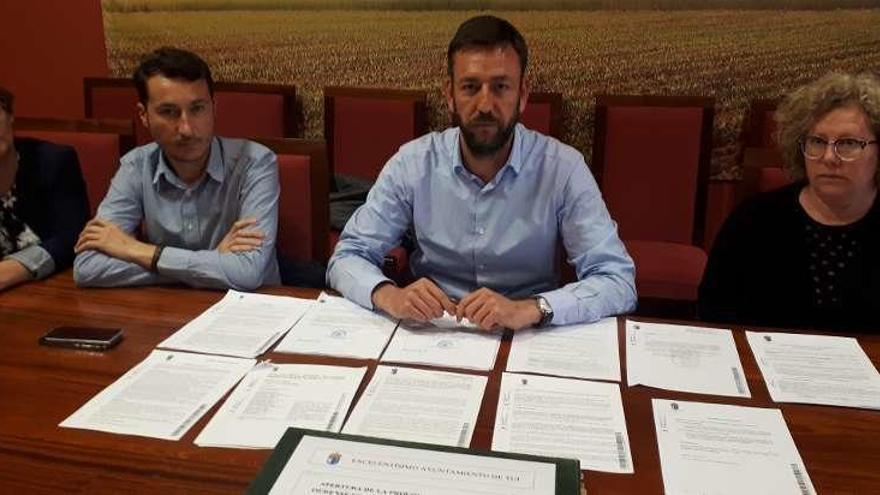 La Fiscalía investiga al alcalde de Tui por supuestas irregularidades ...