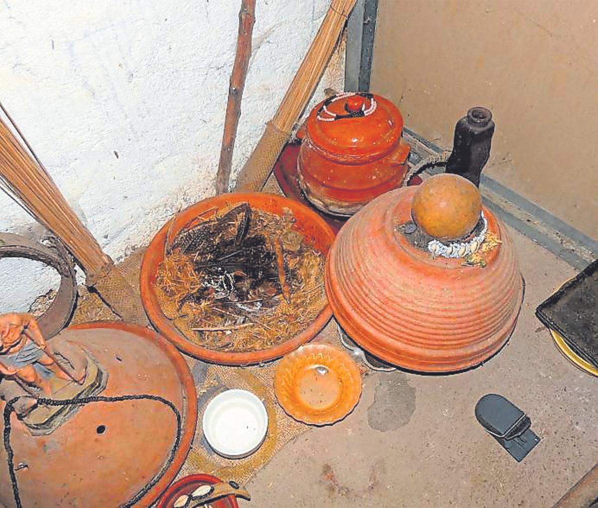 Material incautado en una casa de La Esperanza