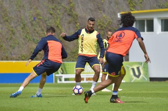 Entrenamiento de la UD Las Palmas, con el nuevo ...