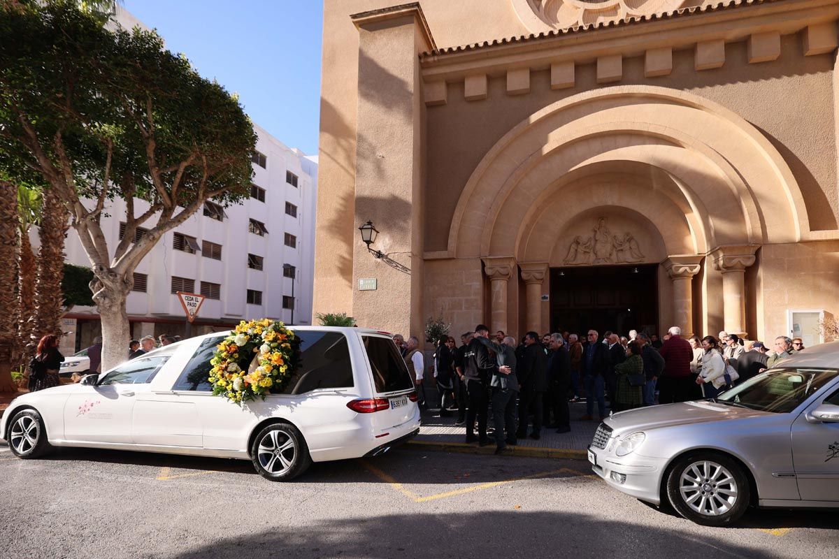 El funeral de Tito Zornoza, en imágenes