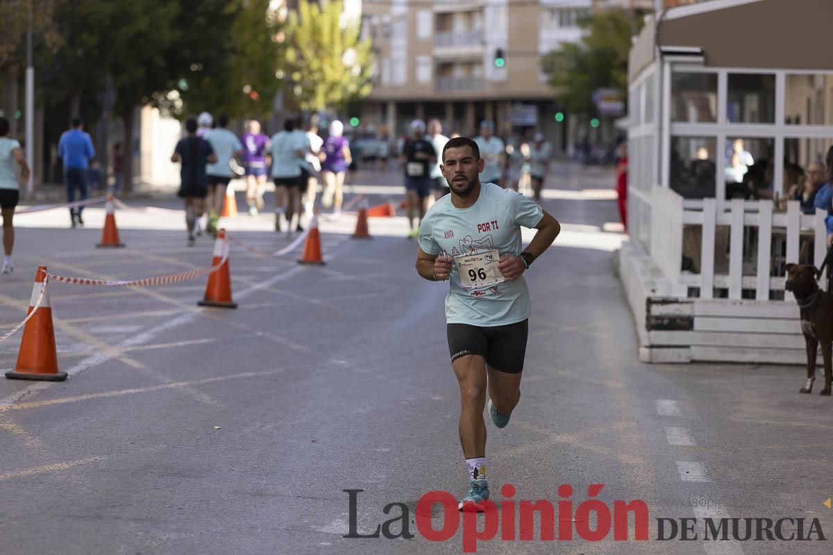Carrera '10K Assota por ti' en Caravaca (salida y giro primera vuelta)
