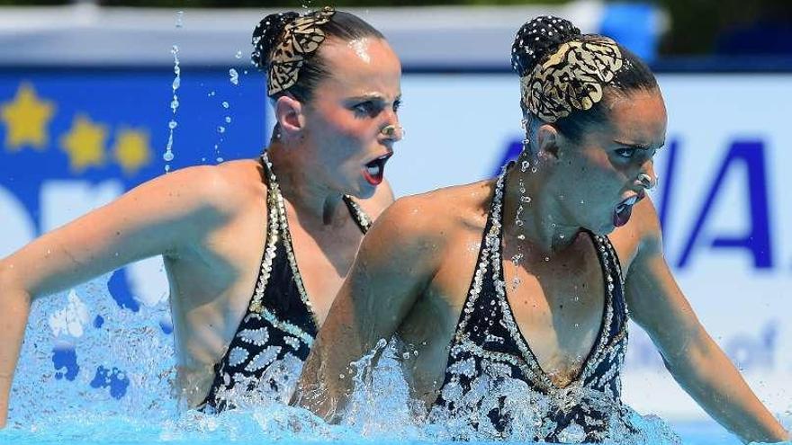 Paula Ramírez y Ona Carbonell, durante la final.