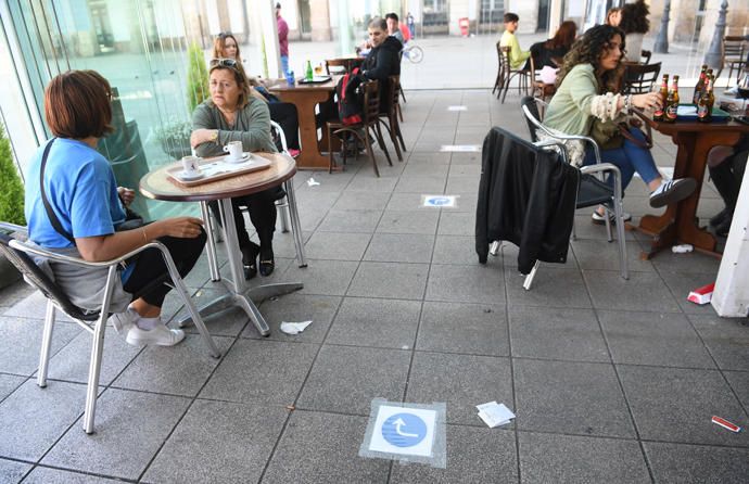 Fase 1 en A Coruña | Colas para tomar una caña