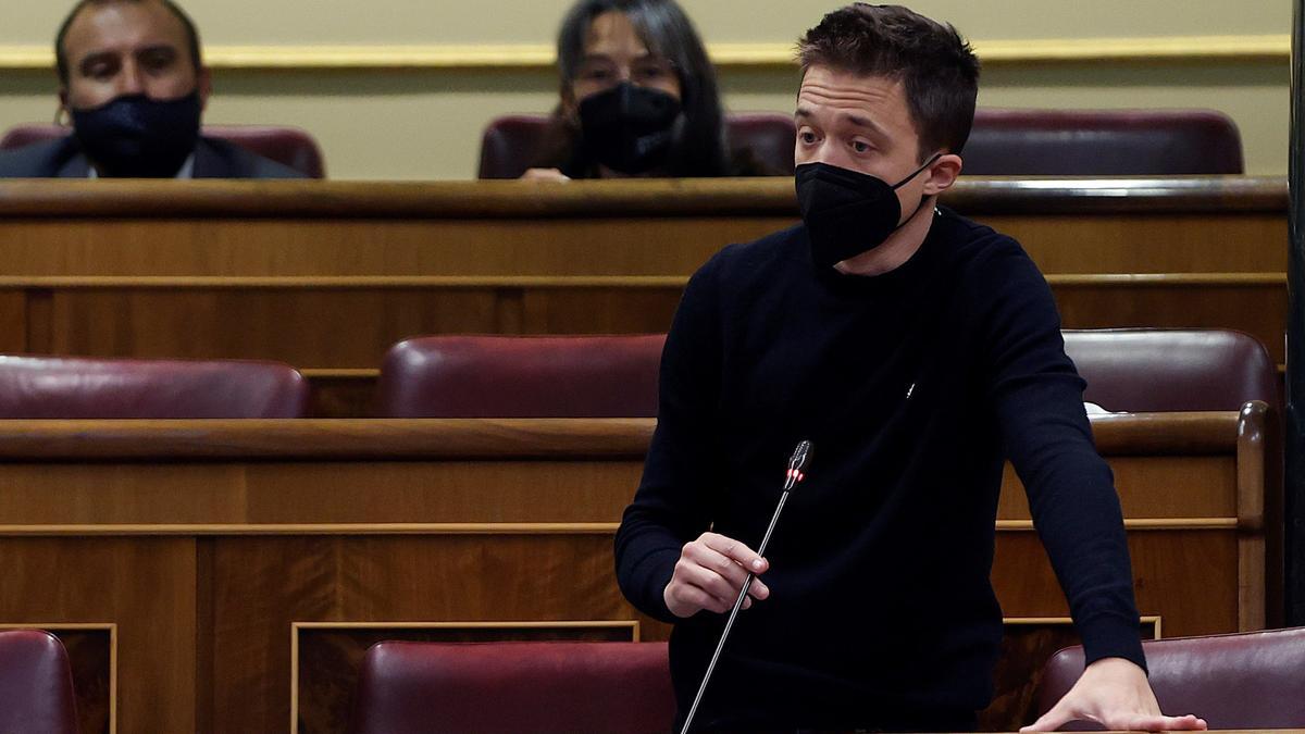 «Ves-te’n al metge»: el crit d’un diputat de dretes a Errejón quan defensava la salut mental