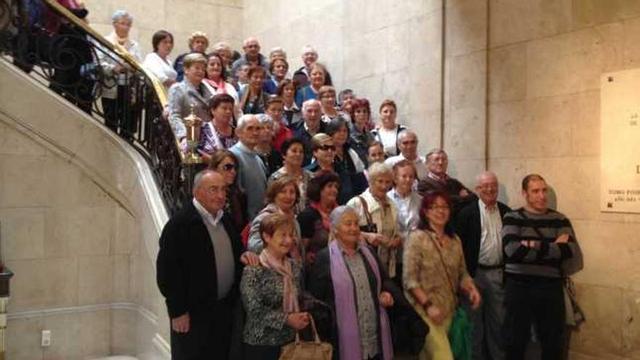 Visita a la ciudad de un centenar de miembros de clubes de lectura de Cantabria