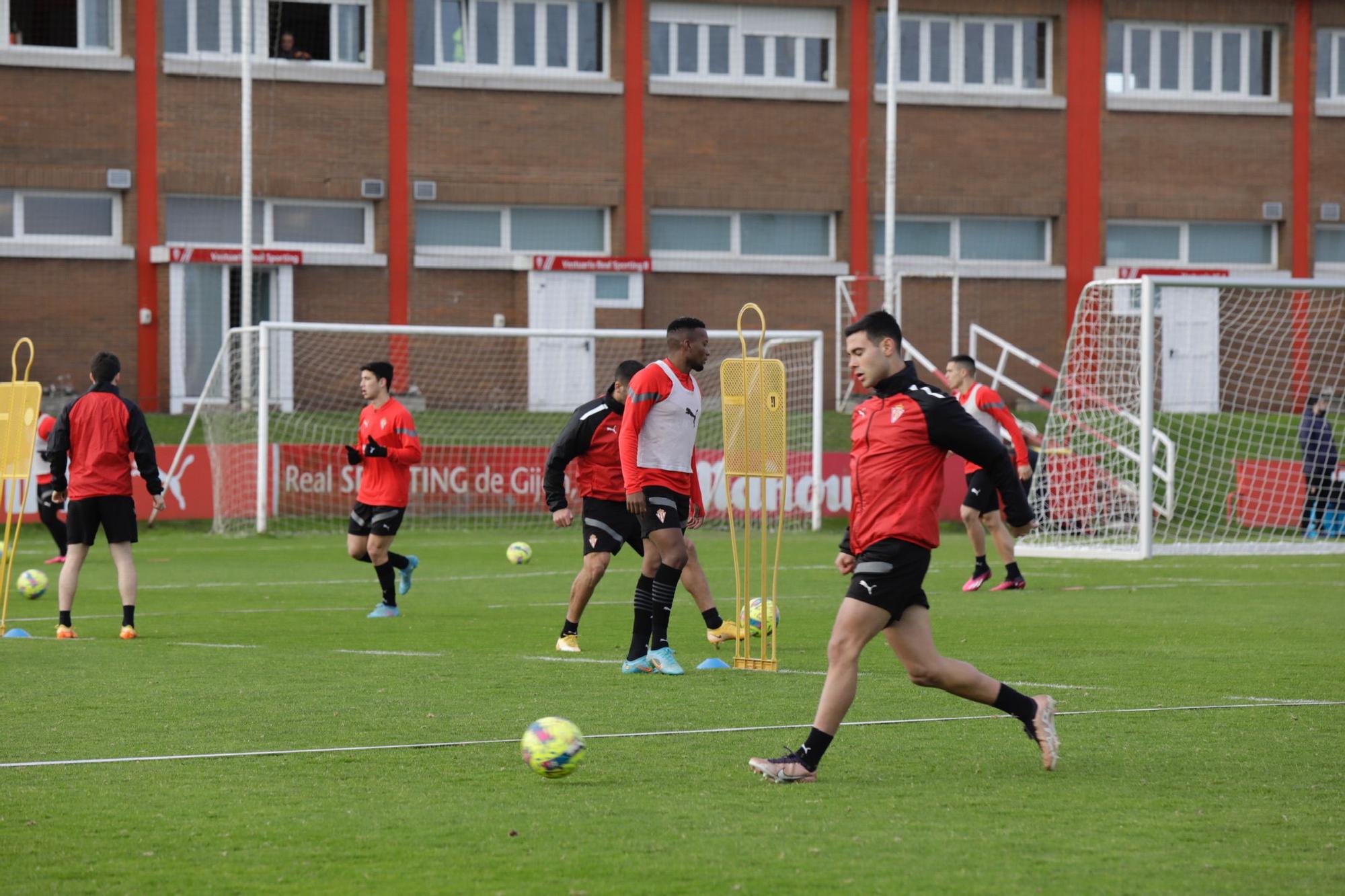 EN IMÁGENES: Primer entrenamientos del Sporting tras el cierre del mercado de fichajes de invierno