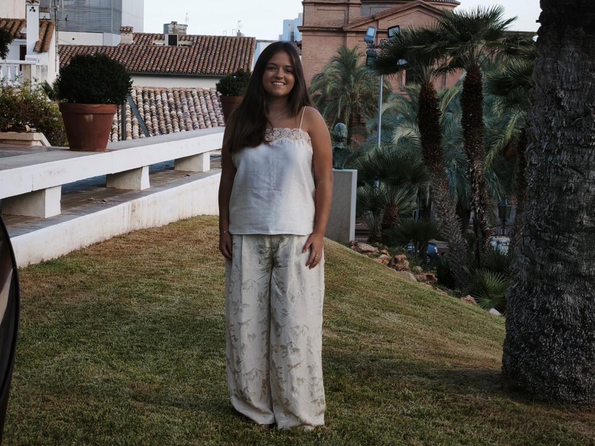 Las nuevas cortes de Benicàssim posan por primera vez con sus 24 representantes Las nuevas cortes de Benicàssim posan por primera vez con sus 24 representantes