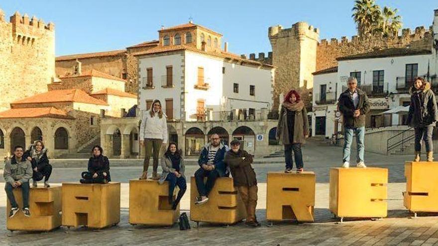 La agencia madrileña que ofrece viajes sobre ‘Juego de tronos’ visita Cáceres