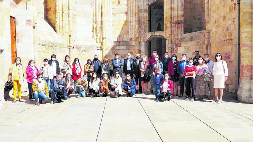 Los participantes en el congreso que se celebró en Zamora, durante su visita a la Fundación Rei Afonso Henriques. | Aclacen