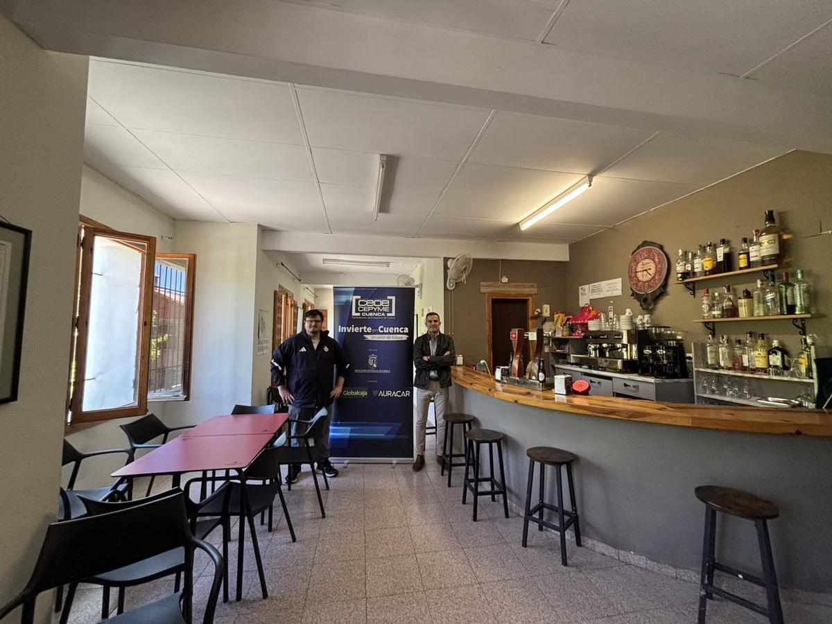 "El Rincón de Beamud", el bar que un eldense ha abierto en un pueblo conquense de apenas 20 habitantes.