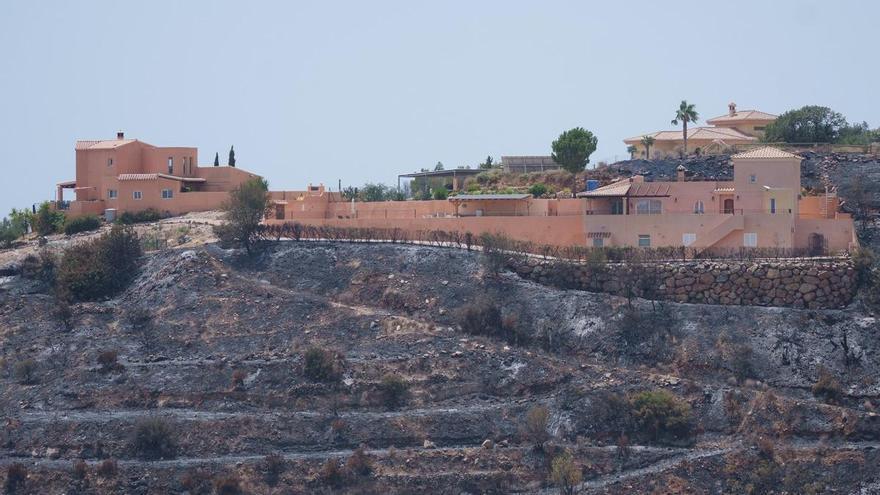 Estabilizado el incendio forestal de Los Gallardos: mil evacuados regresan a sus casas