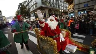 Guía completa de la Navidad en Oviedo: Ara Malikian, el Ballet de Kiev, un festival de magia, la casa de Santa Claus, noria, pista de hielo...