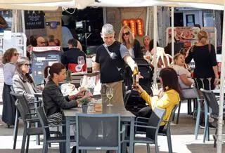 Las vacantes se ceban en Galicia con camareros, camioneros y cocineros