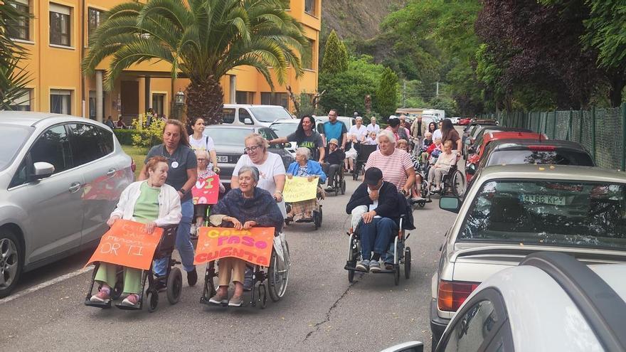 Los mayores de Ablaña tienen "Ángel": marcha solidaria en Mieres a favor del niño ovetense de 8 años