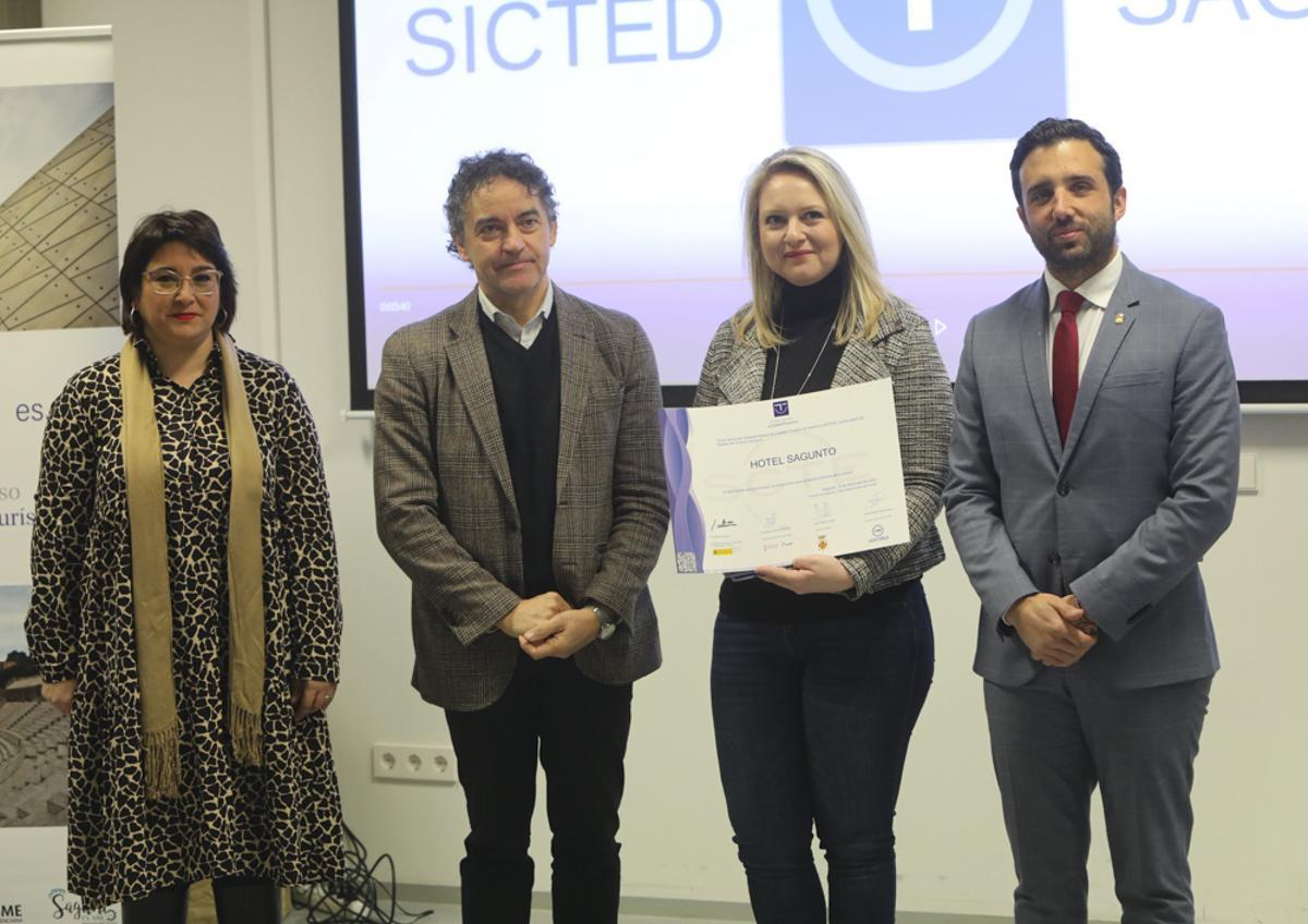 Sagunt reconoce el trabajo de las empresas que crean el entorno necesario para un turismo de calidad