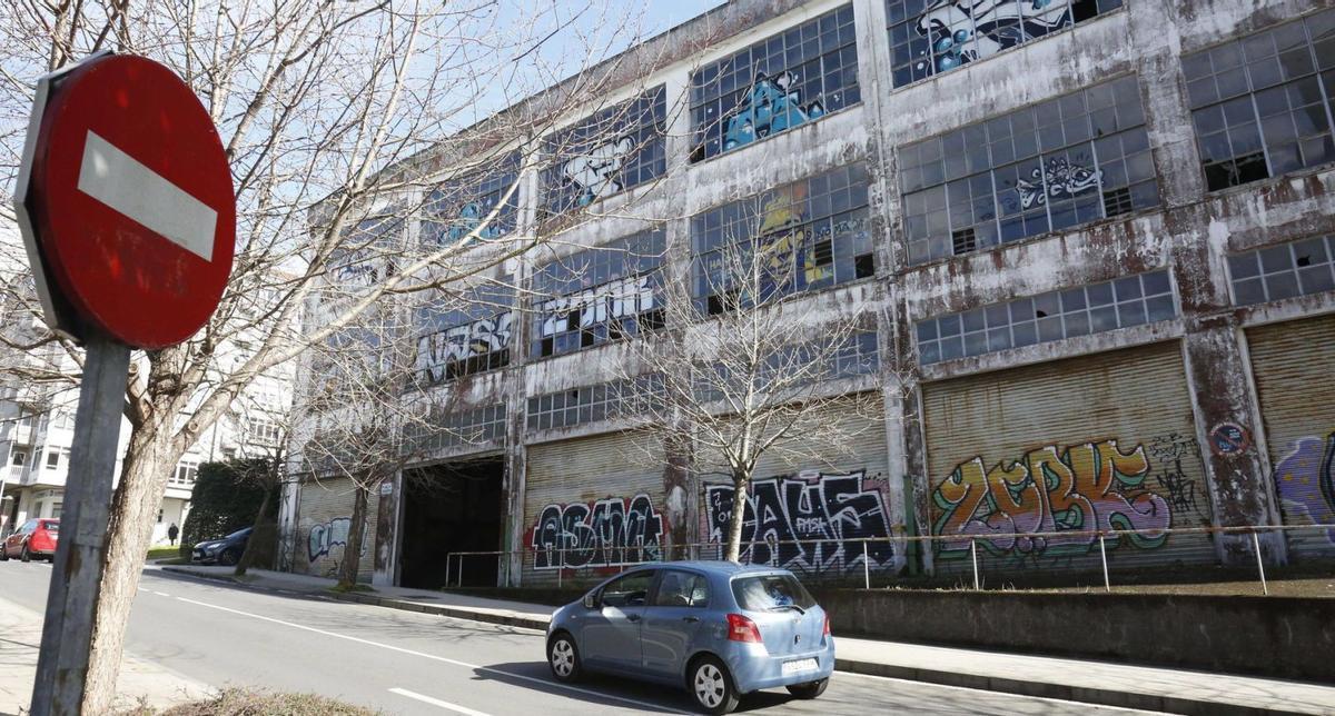 Imagen del edificio que albergará el Centro de Investigación Mestrelab, situado en el número 7 de la avenida de Barcelona / ANTONIO HERNÁNDEZ