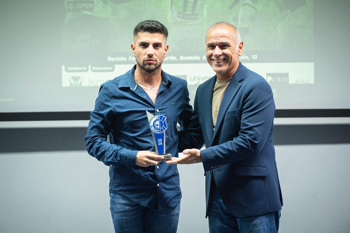 Zoneros entrega premios al compromiso del CD Tenerife