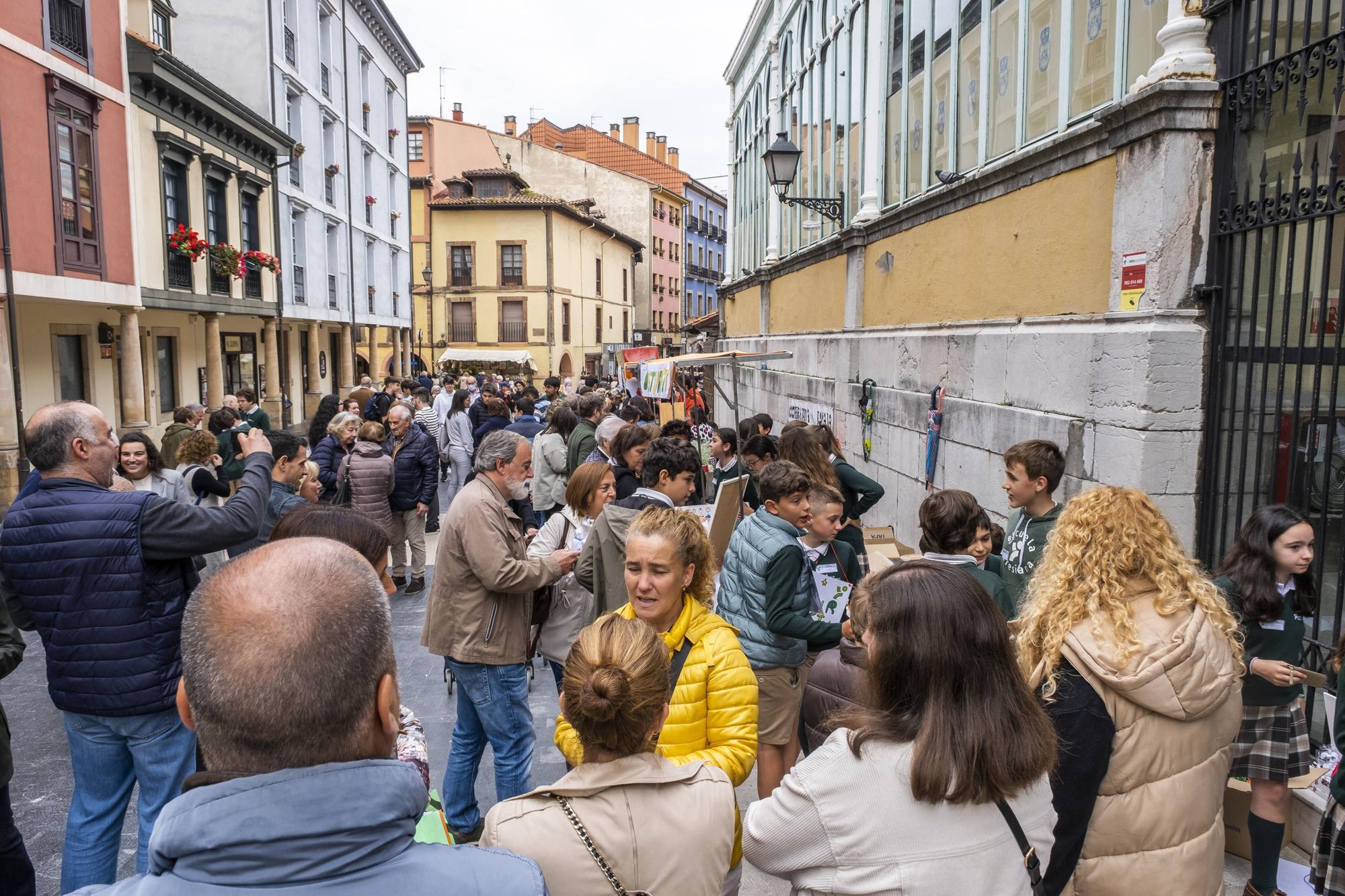 En imágenes: Mercados de Cooperativas y Asociaciones Educativas Asturianas en el Fontán