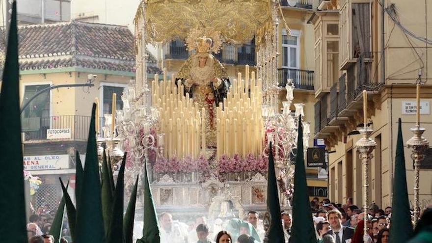 La Virgen del Amparo el Domingo de Ramos.