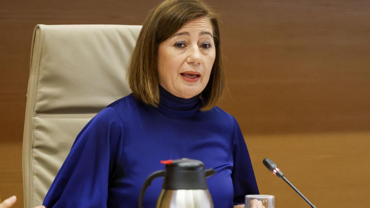 La presidenta del Congreso, Francina Armengol, comparece este lunes en la comisión del Congreso que investiga el caso Koldo en calidad de expresidenta del Gobierno de Baleares para aclarar los contratos sanitarios firmados por este ejecutivo autonómico durante la pandemia.