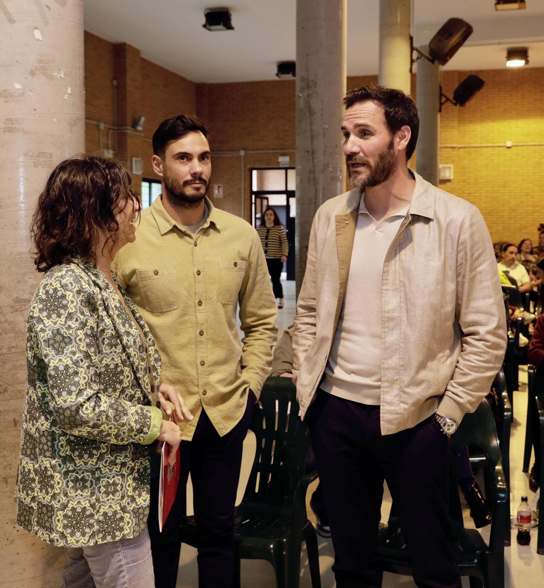 Saúl Craviotto y Rodrigo Germade vuelven al colegio en Gijón (en imágenes)