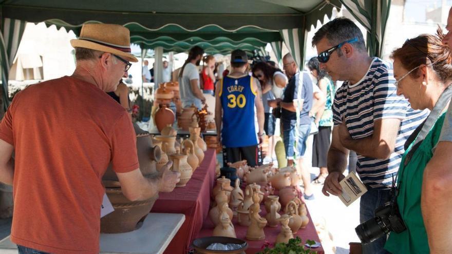 Descubre la magia del barro en la Feria de Alfareruela