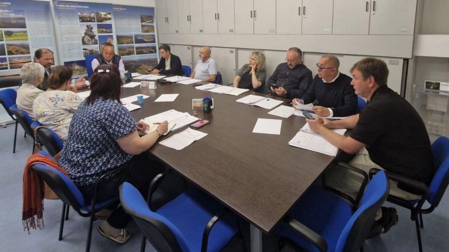 Pleno celebrado este lunes en la sede del Consorcio As Mariñas. | LOC
