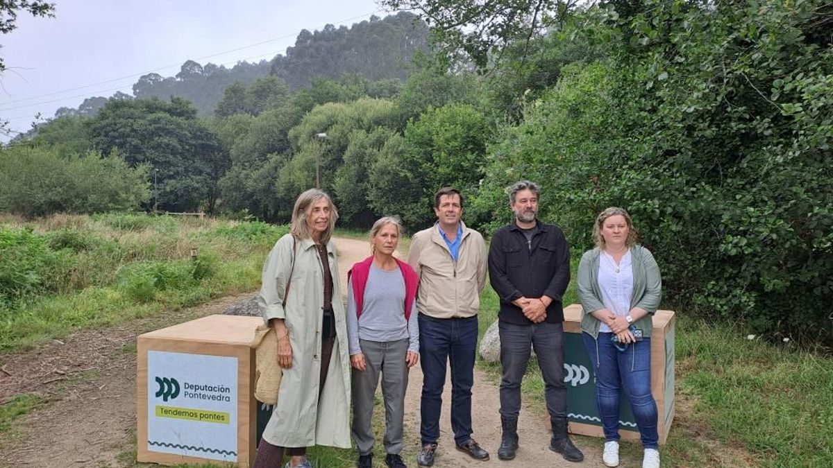 La presentación del programa "+Bosques", en el que se incluye Cabo Udra, en Bueu.