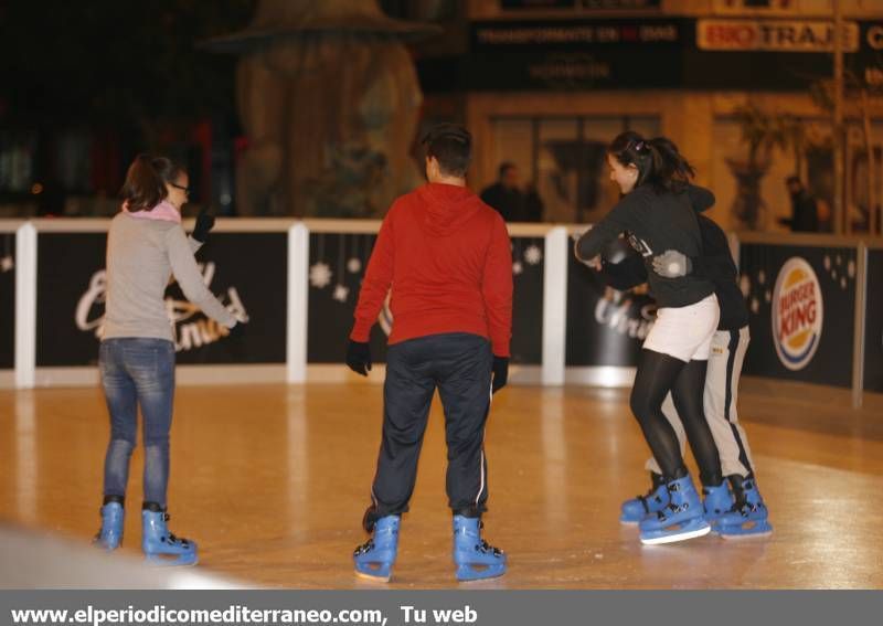 Galería de fotos --  Castellón sobre hielo en Navidad