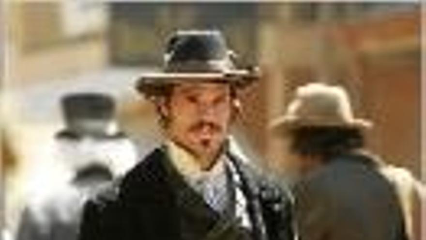 Timothy Oliphant és Seth Bullock.