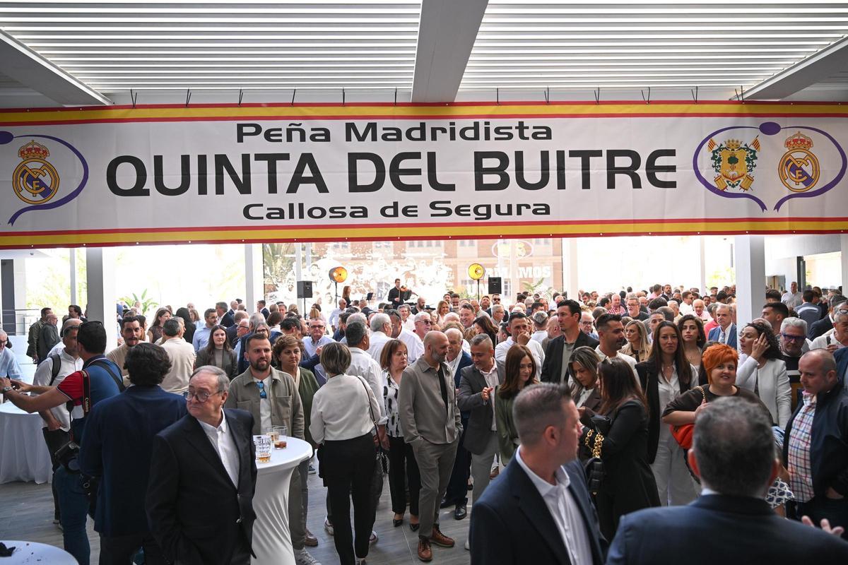 Asistentes a la comida del homenaje a Mijatovic y Lorenzo Sanz.