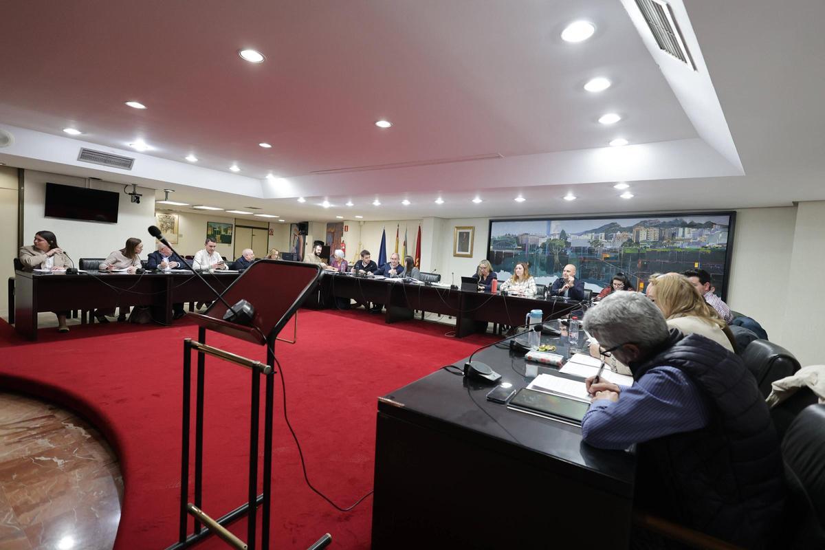 Los integrantes de la corporación municipal, en el pleno celebrado el miércoles.
